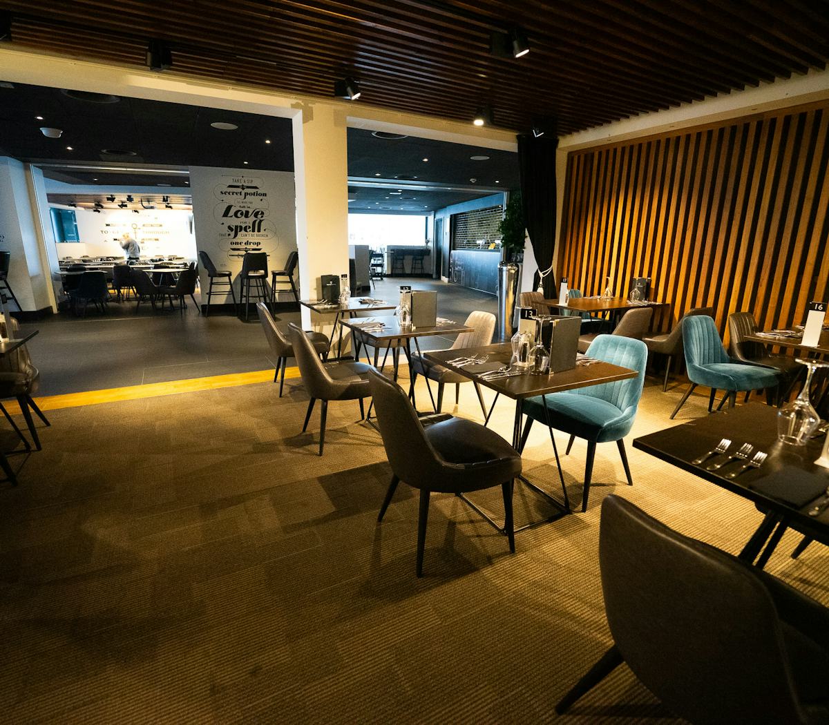 The Black and White Lounge | Events | First Direct Arena Leeds