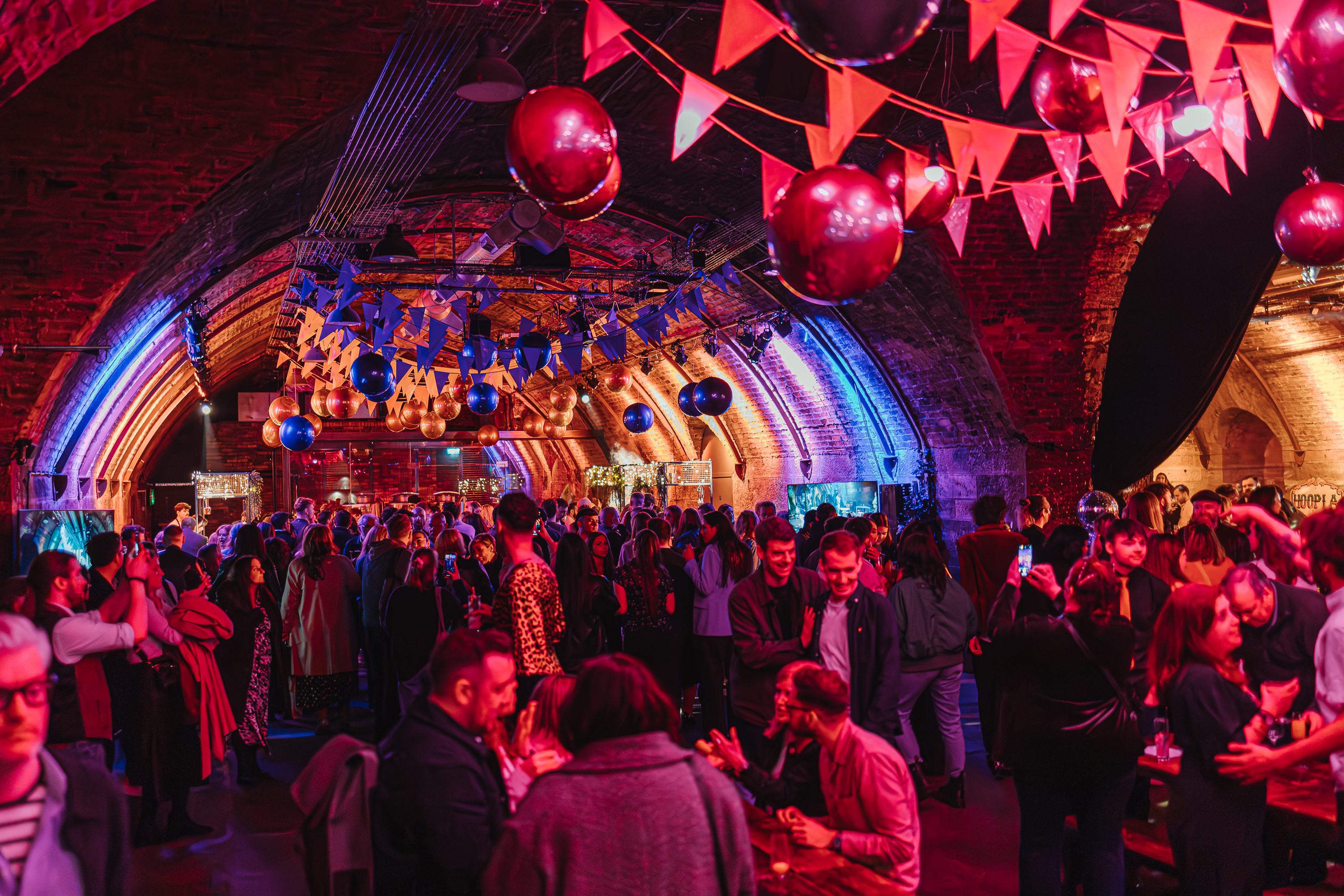 Platform - 0ocsrddeqqx.jpg