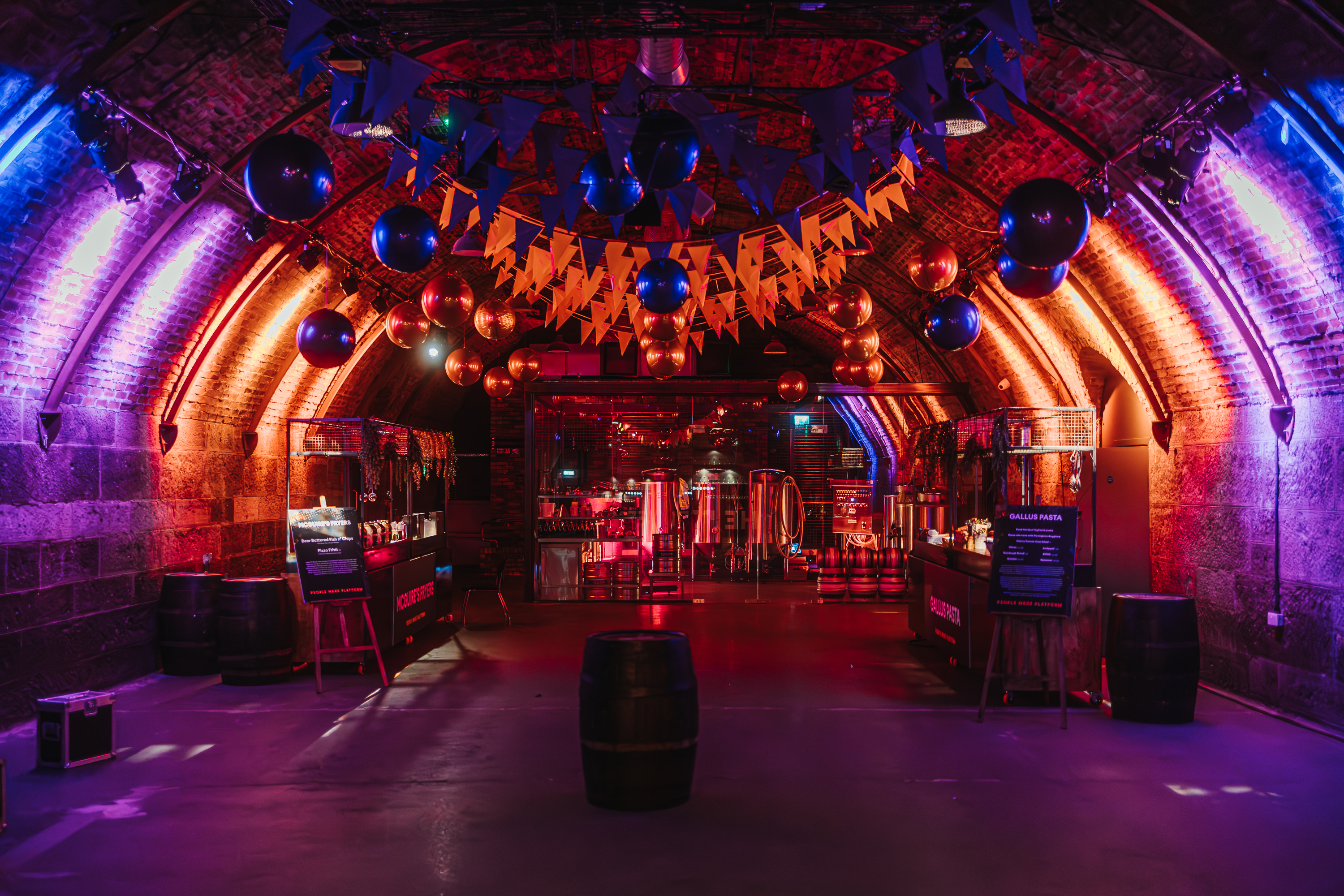 Platform - hwwhqas3uf4.jpg