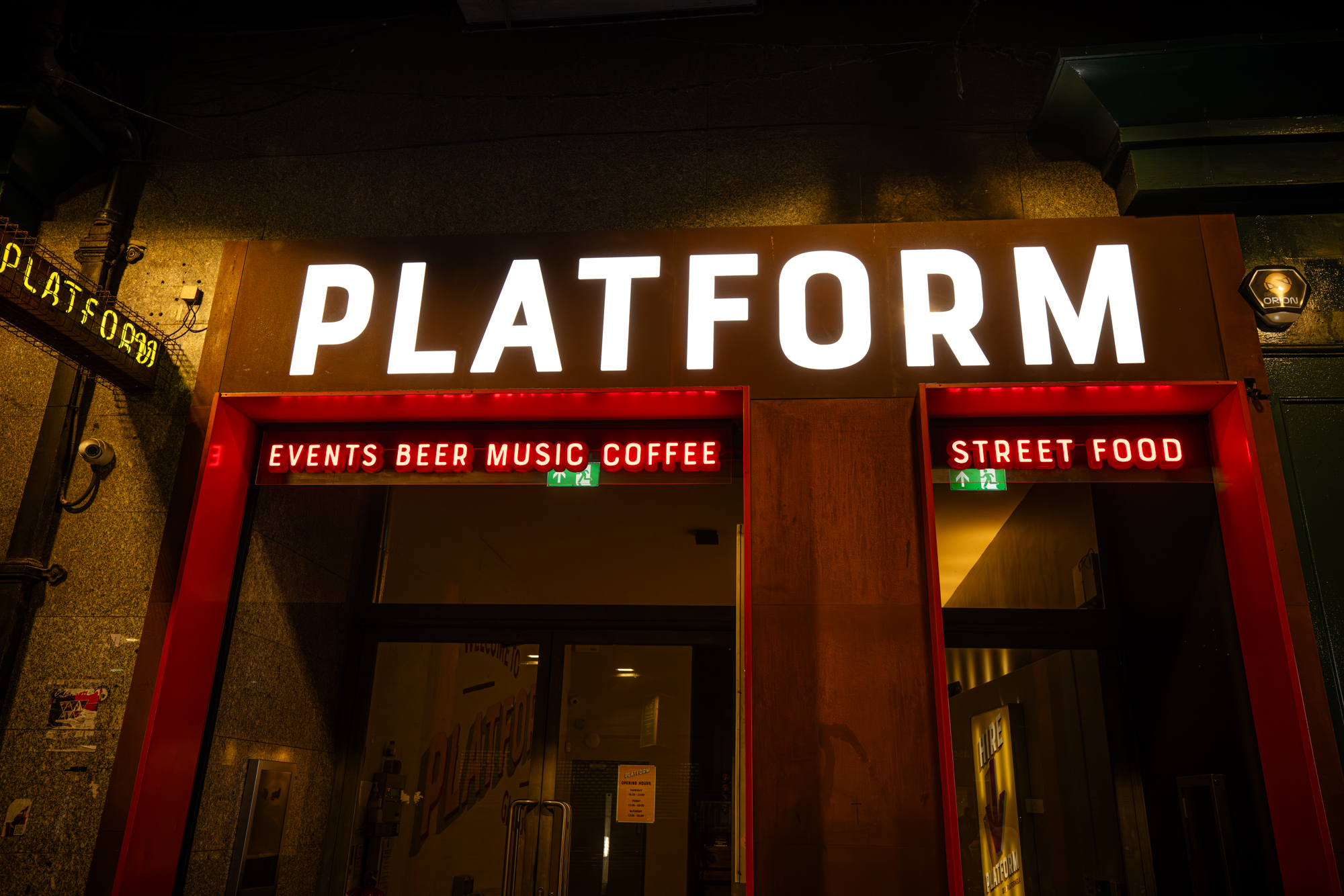 Platform - uf3eess0ddm.jpg