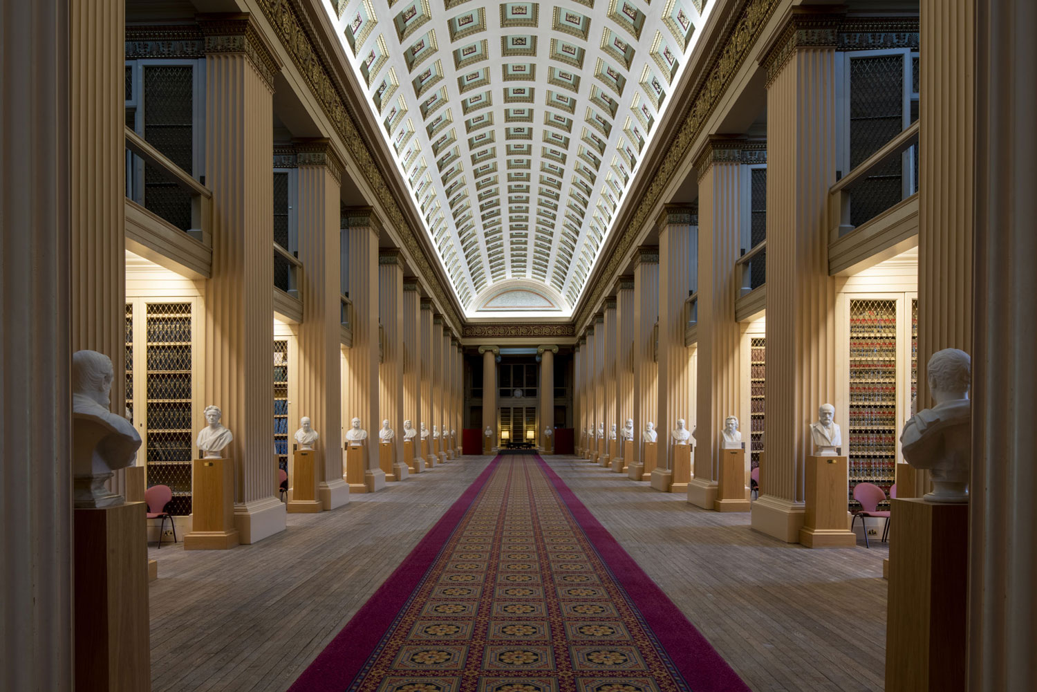 Elegant hall in University of Edinburgh, ideal for formal events and meetings.