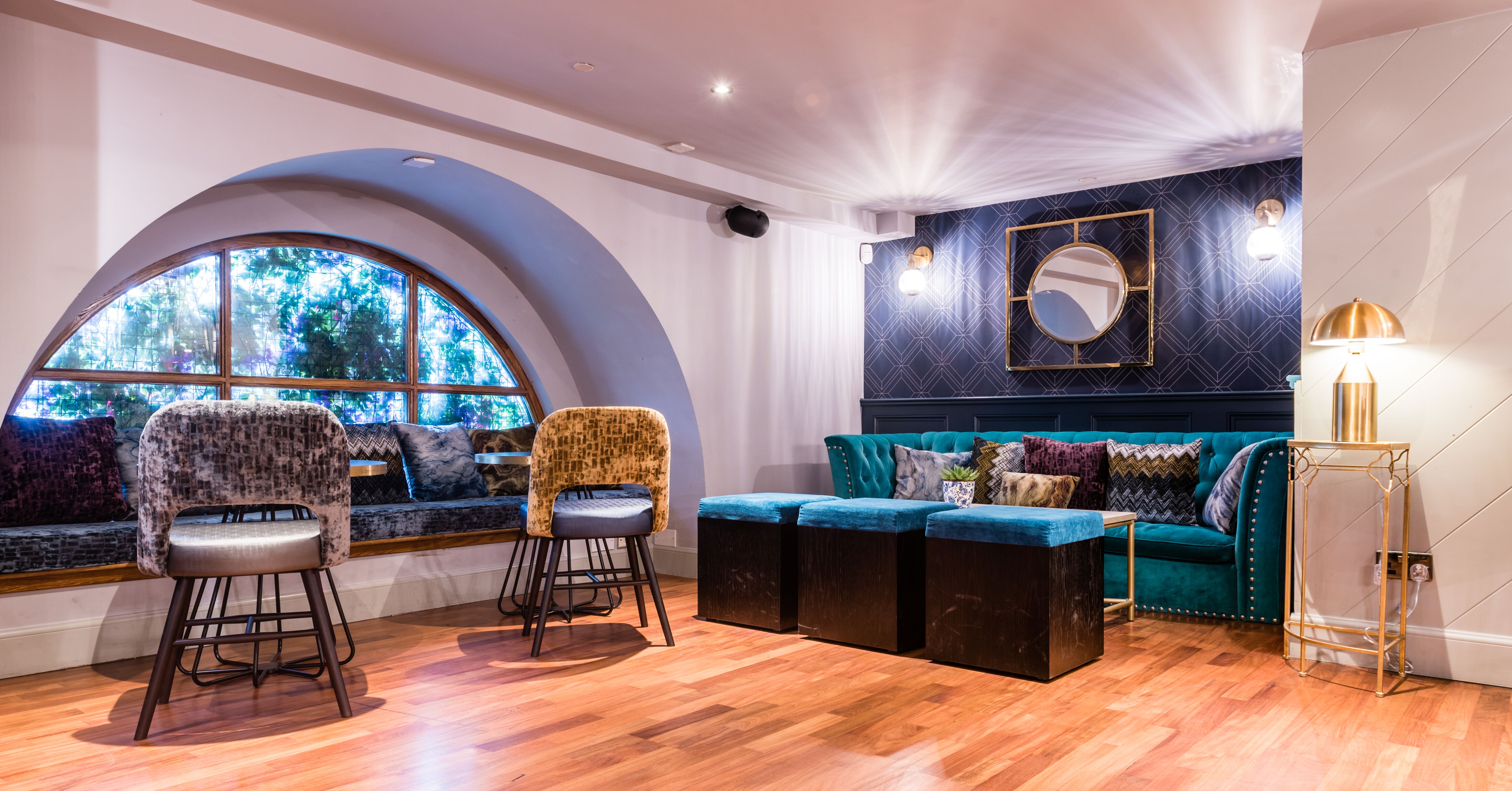 Stylish Prosecco Bar in Brewhemia, perfect for intimate networking events and meetings.