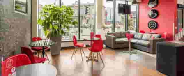 Hub Cafe & Bar