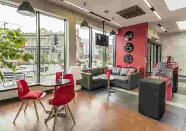Hub Cafe & Bar