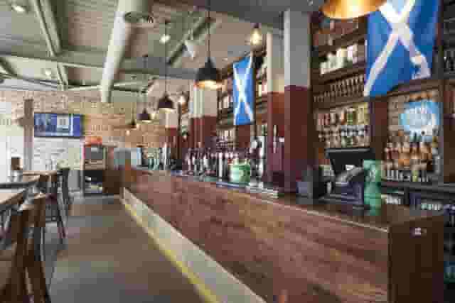 Hub Cafe & Bar