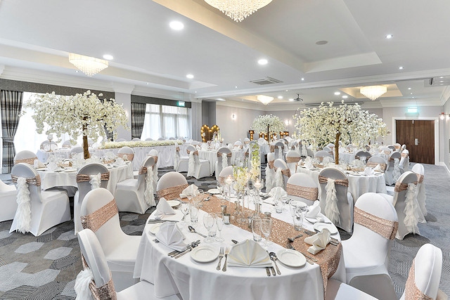 Elegant banquet hall in Mercure Manchester, perfect for weddings and formal events.