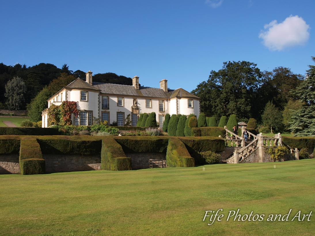 Hill of Tarvit estate with manicured gardens, ideal for upscale events and meetings.