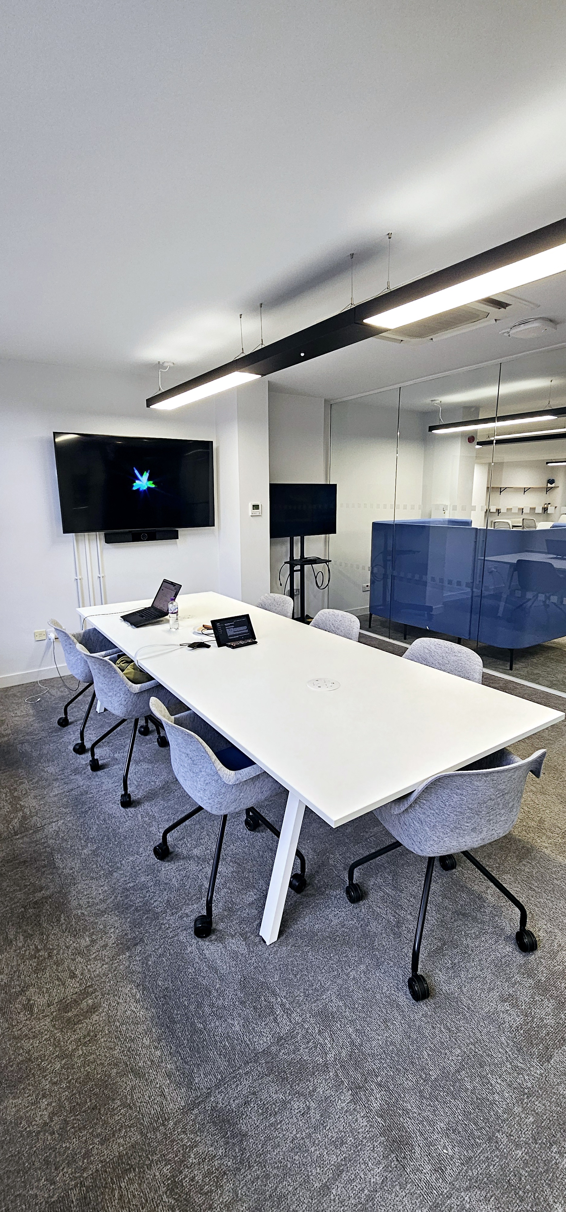 Meeting Room One - dyrvdss2hye.jpg