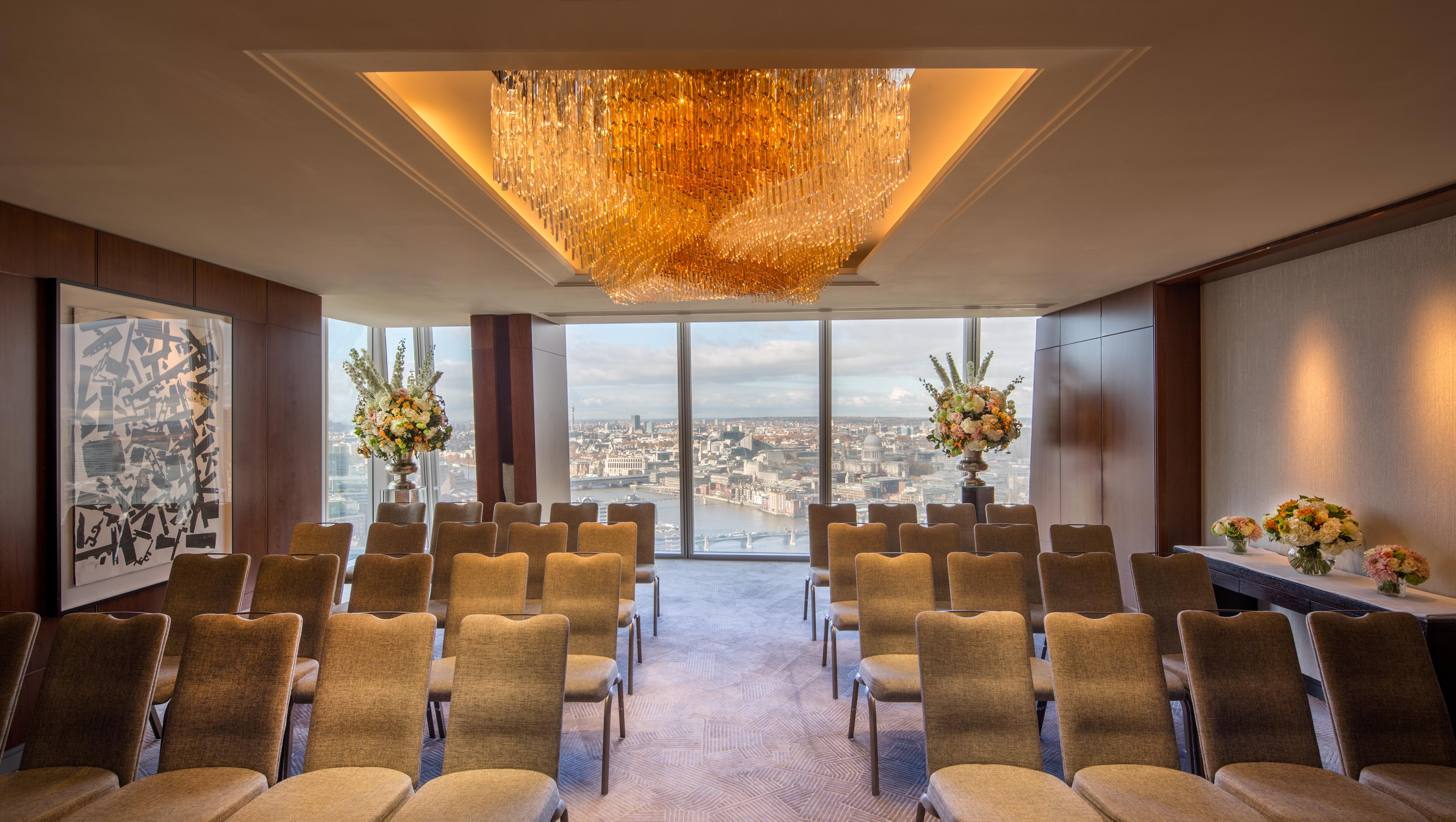 Li Room at Shangri-La The Shard, London: elegant event space with chandelier for meetings.