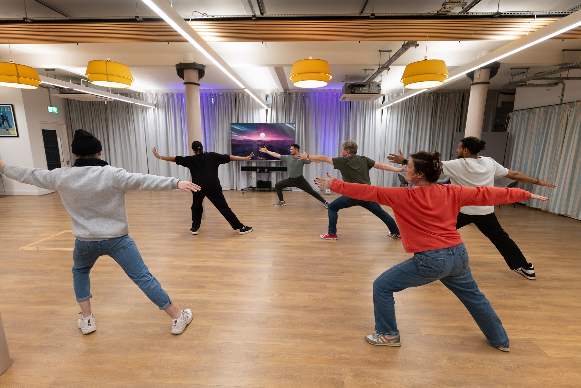 La Galeria - yixwj3u5ne4.jpg