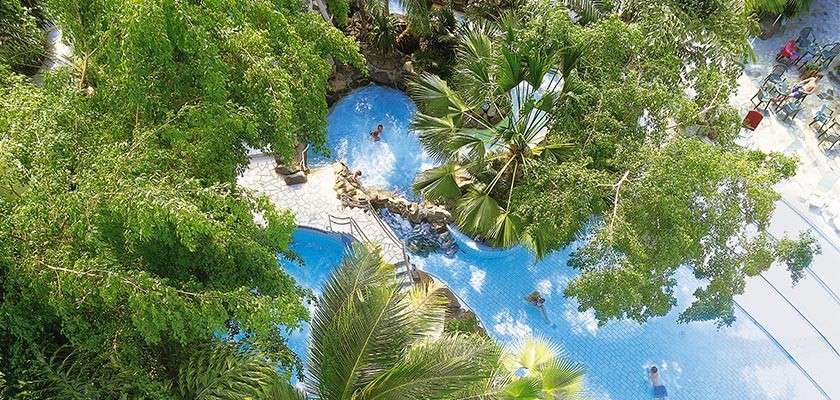 Subtropical Swimming Paradise ...