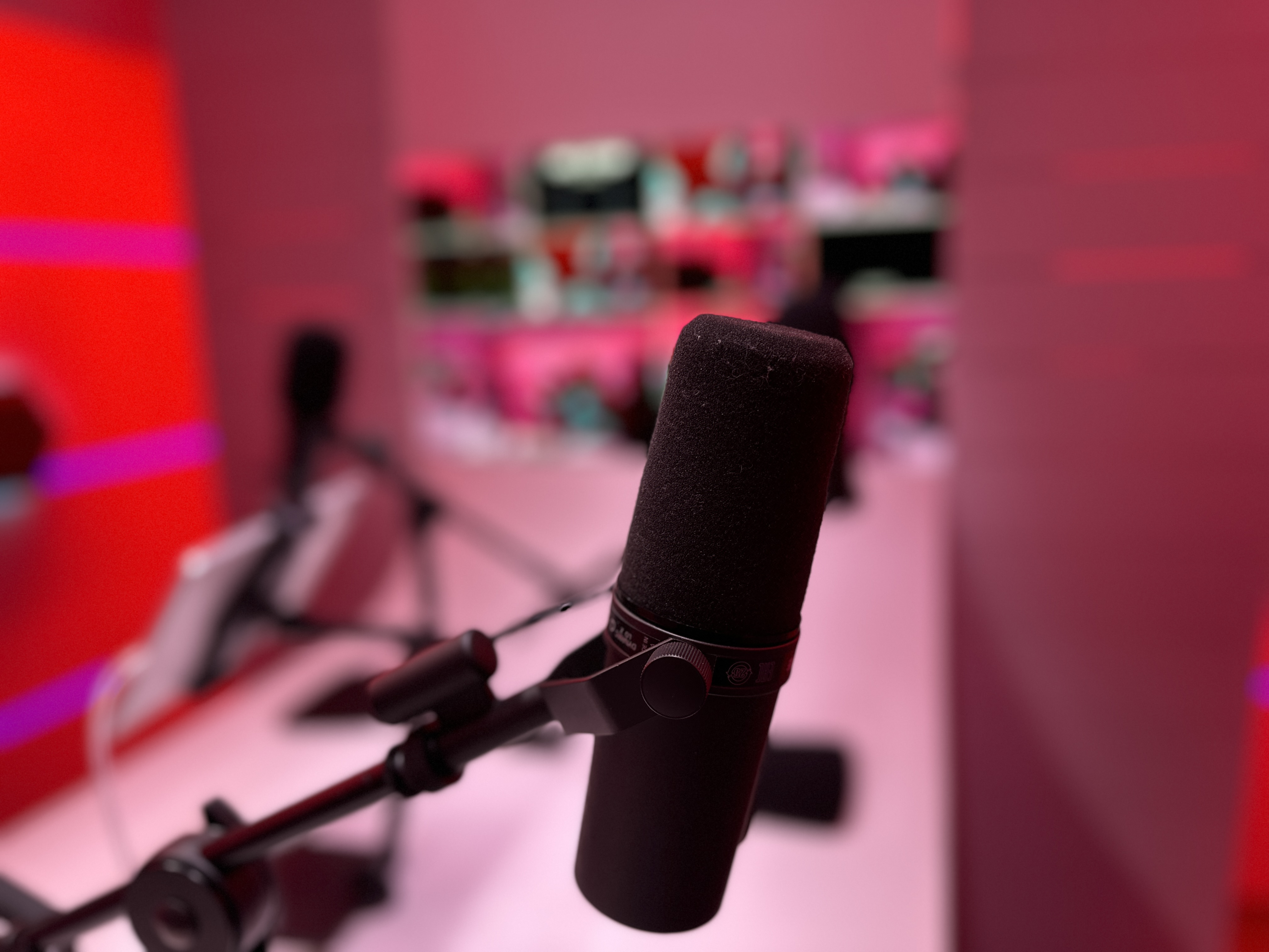 Redbridge Podcast Studio - 43or4xtse4s.jpg