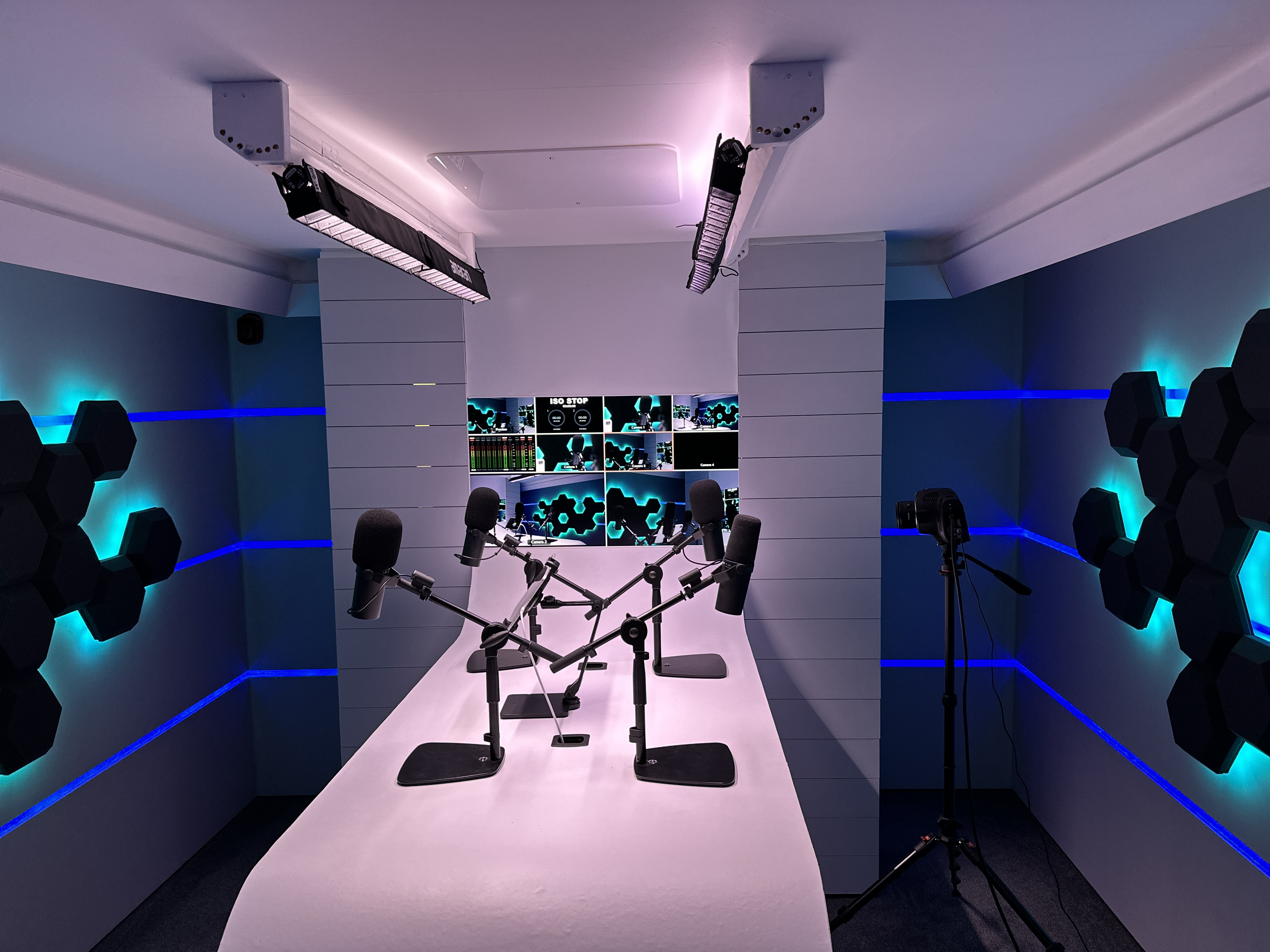 Redbridge Podcast Studio - ozb5zhoo4r1.JPG