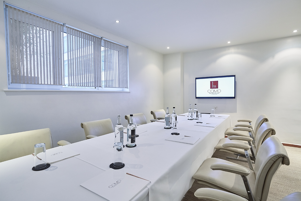 Met Lounge  - msfnfedzeav.jpg