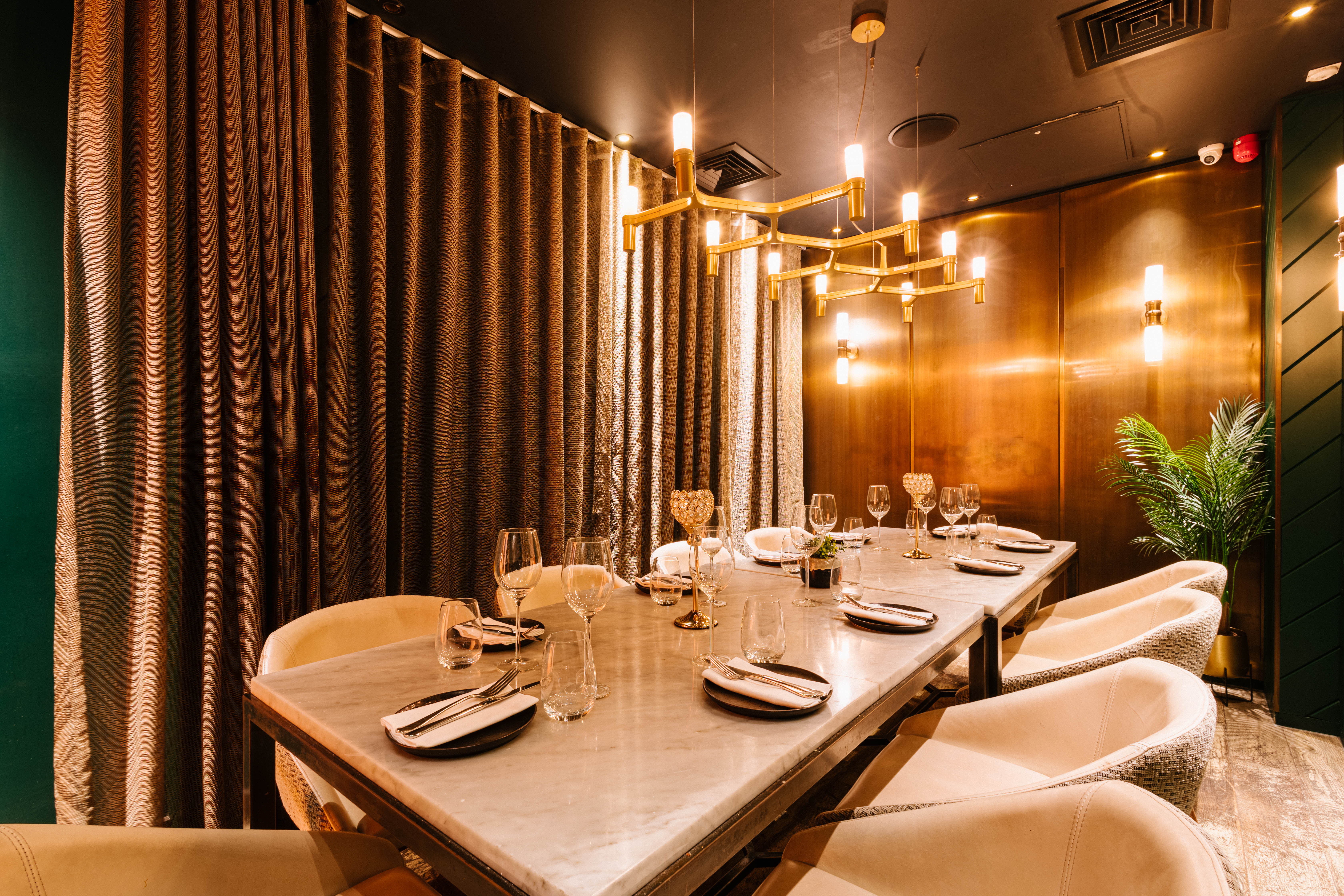 Elegant private dining room in Farzi London, ideal for corporate dinners and exclusive events.