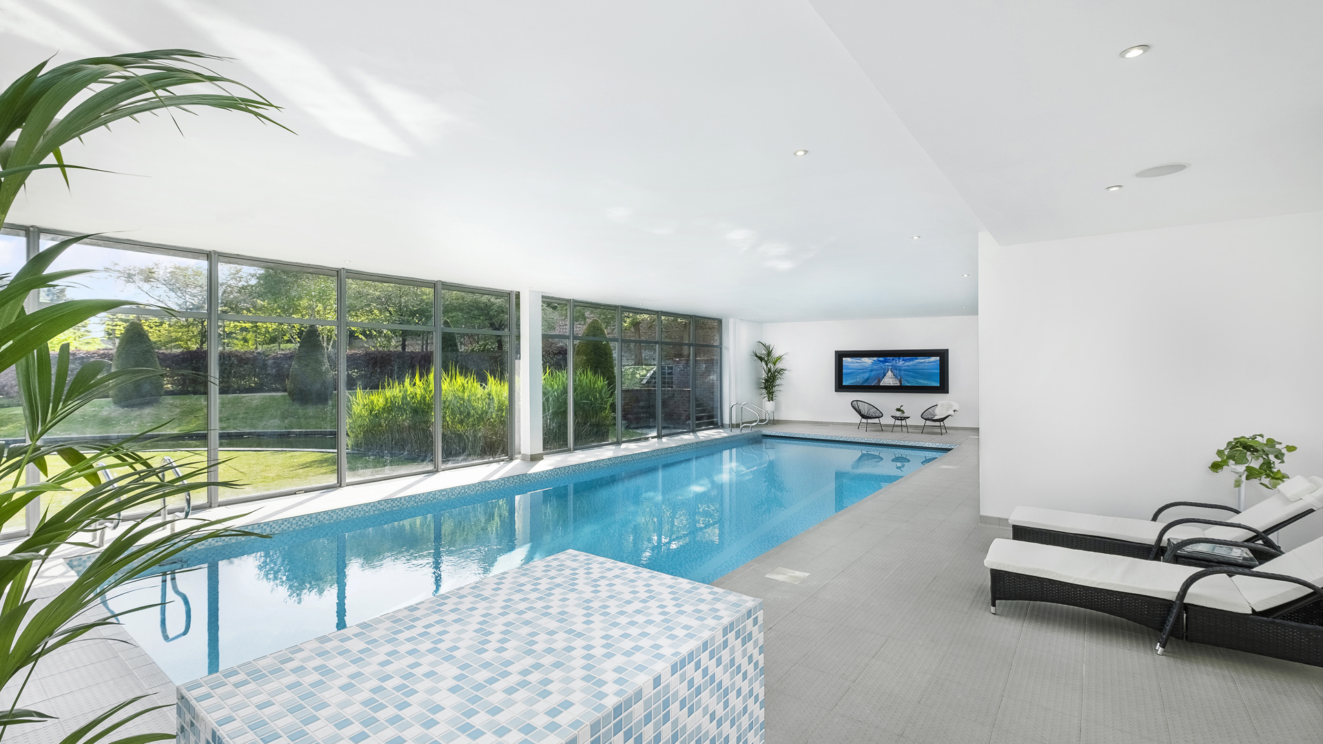 Foots Cray Mansion indoor pool, perfect for wellness retreats and networking events.
