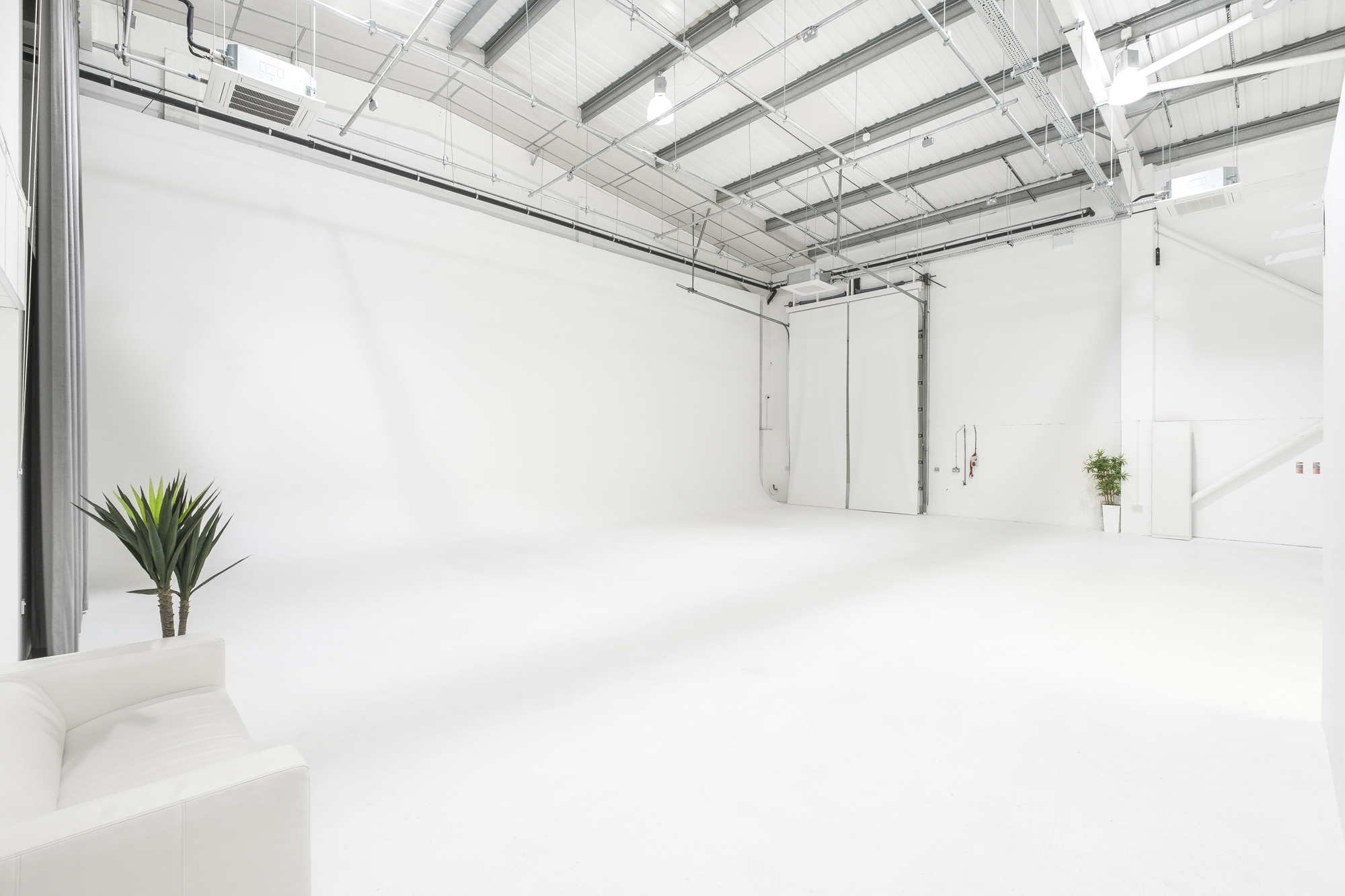 Versatile event space at S2 Royal Arsenal with bright, open layout for meetings and workshops.