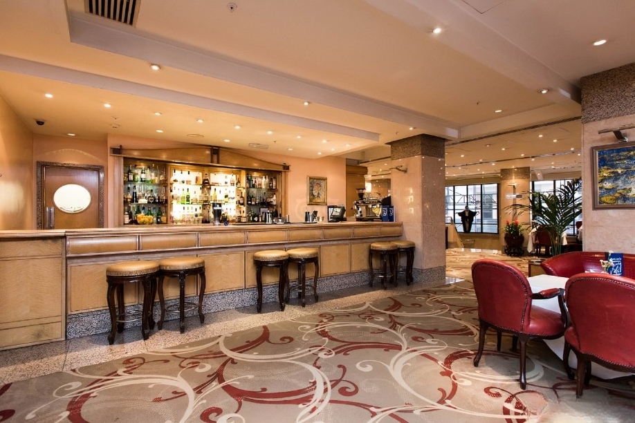 Upper Madison - 4bnlohfmjh1.jpg