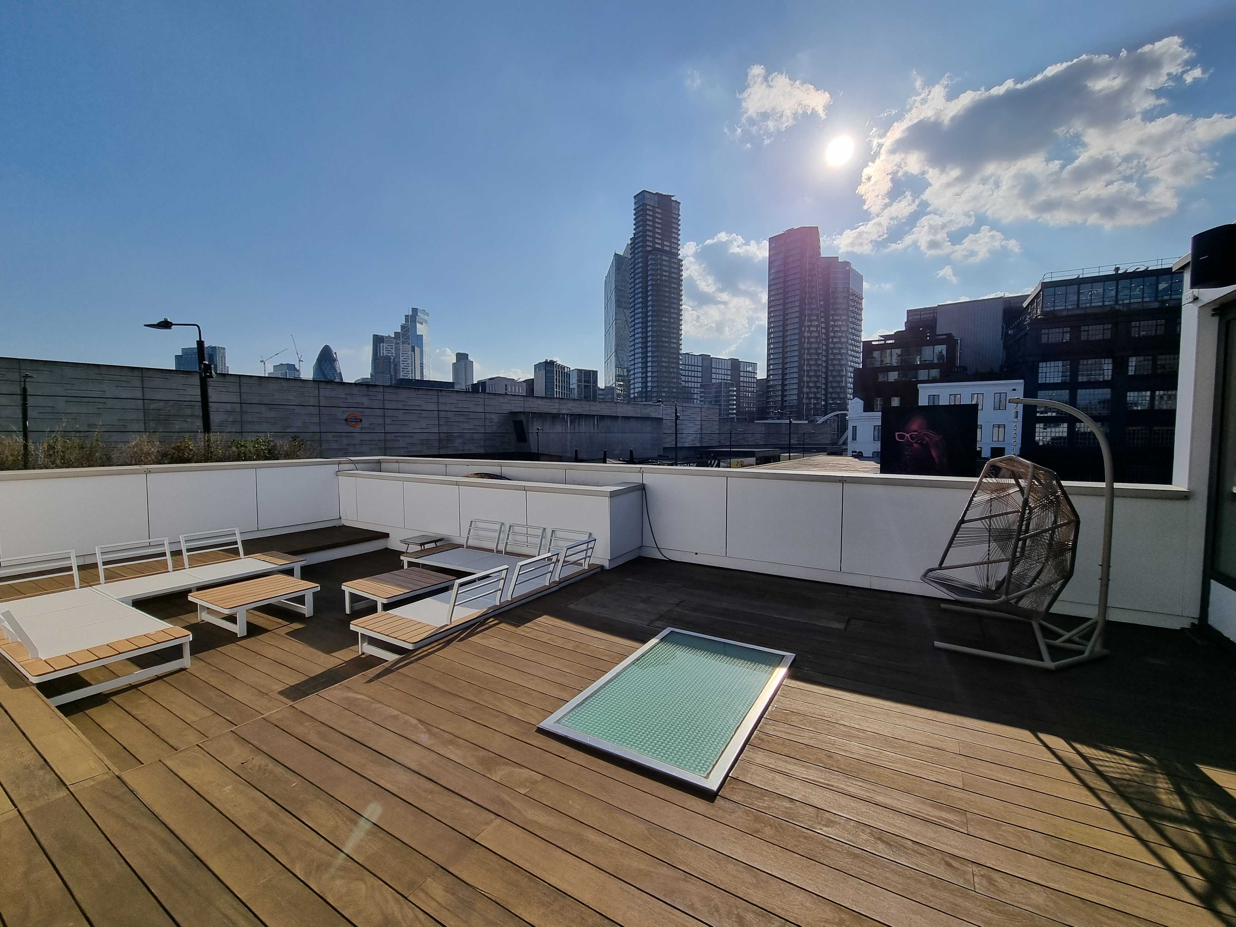 Whole Venue - hcbmyigyz1e.jpg