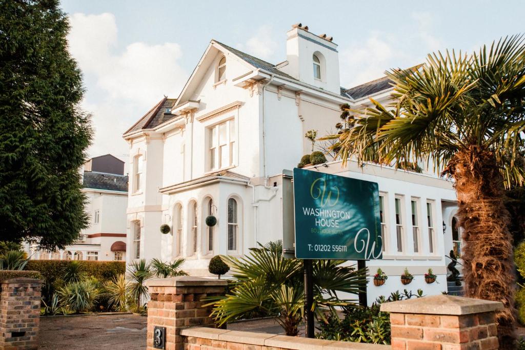 Washington House Hotel venue with elegant architecture for upscale meetings and events.