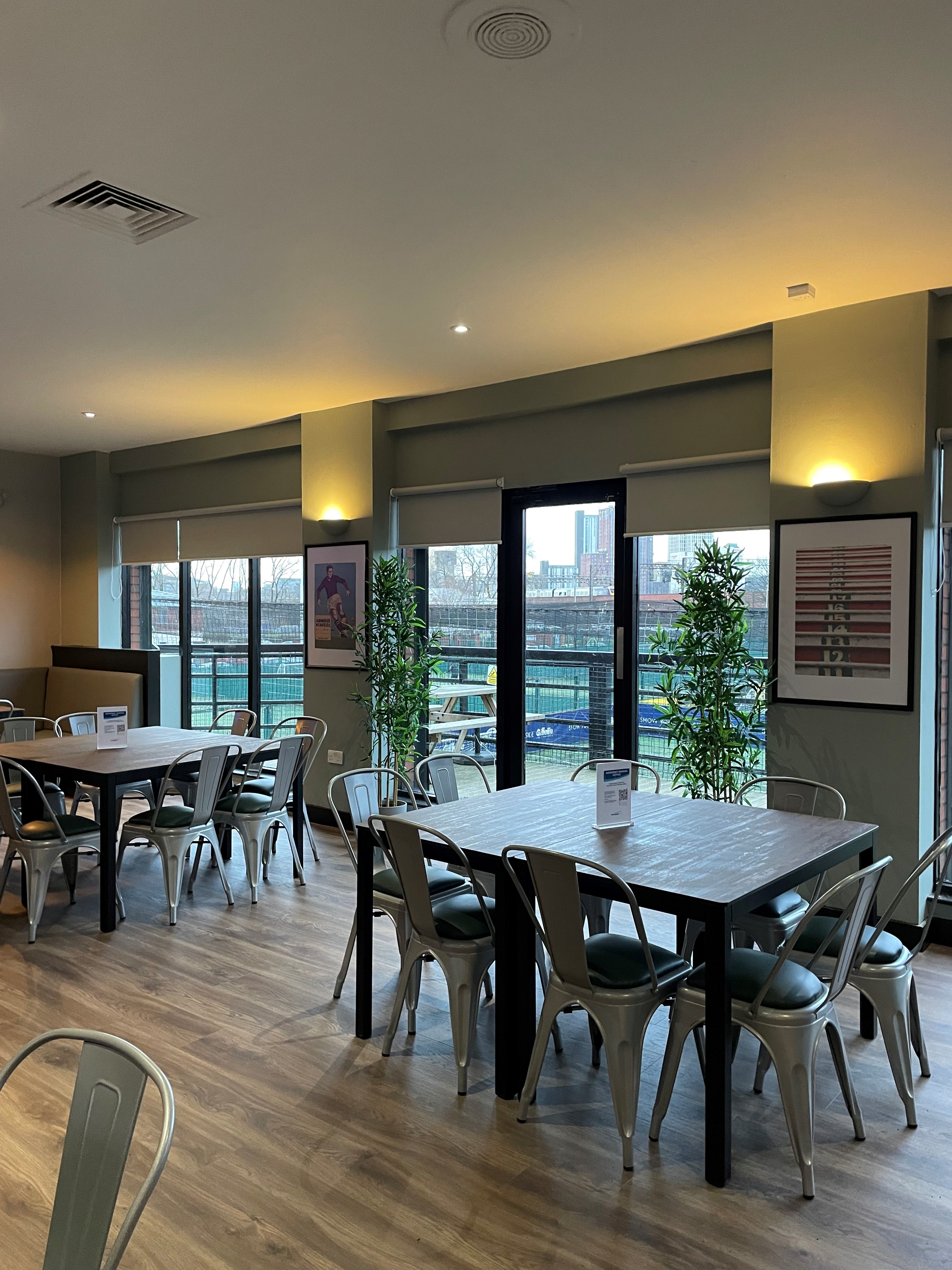 Function Room - p0t55eobbqw.jpg