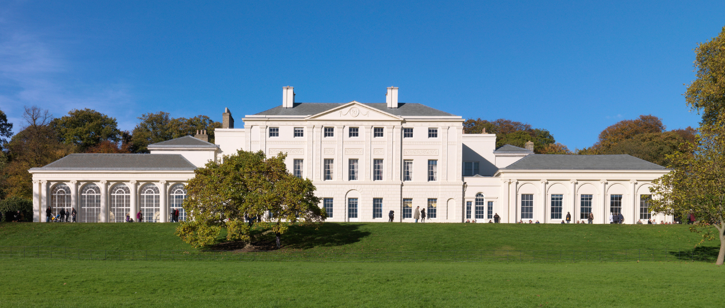 Kenwood House: Luxury wedding and corporate retreat venue with impressive architecture.