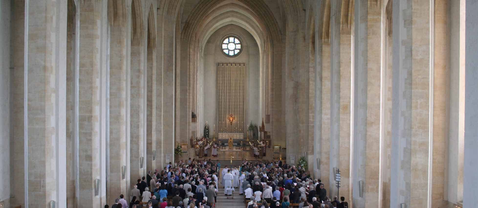 Guildford Cathedral chapel with vaulted ceilings, ideal for weddings and ceremonies.