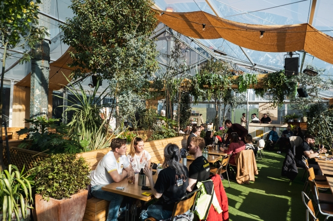 Escape to Freight Island ...