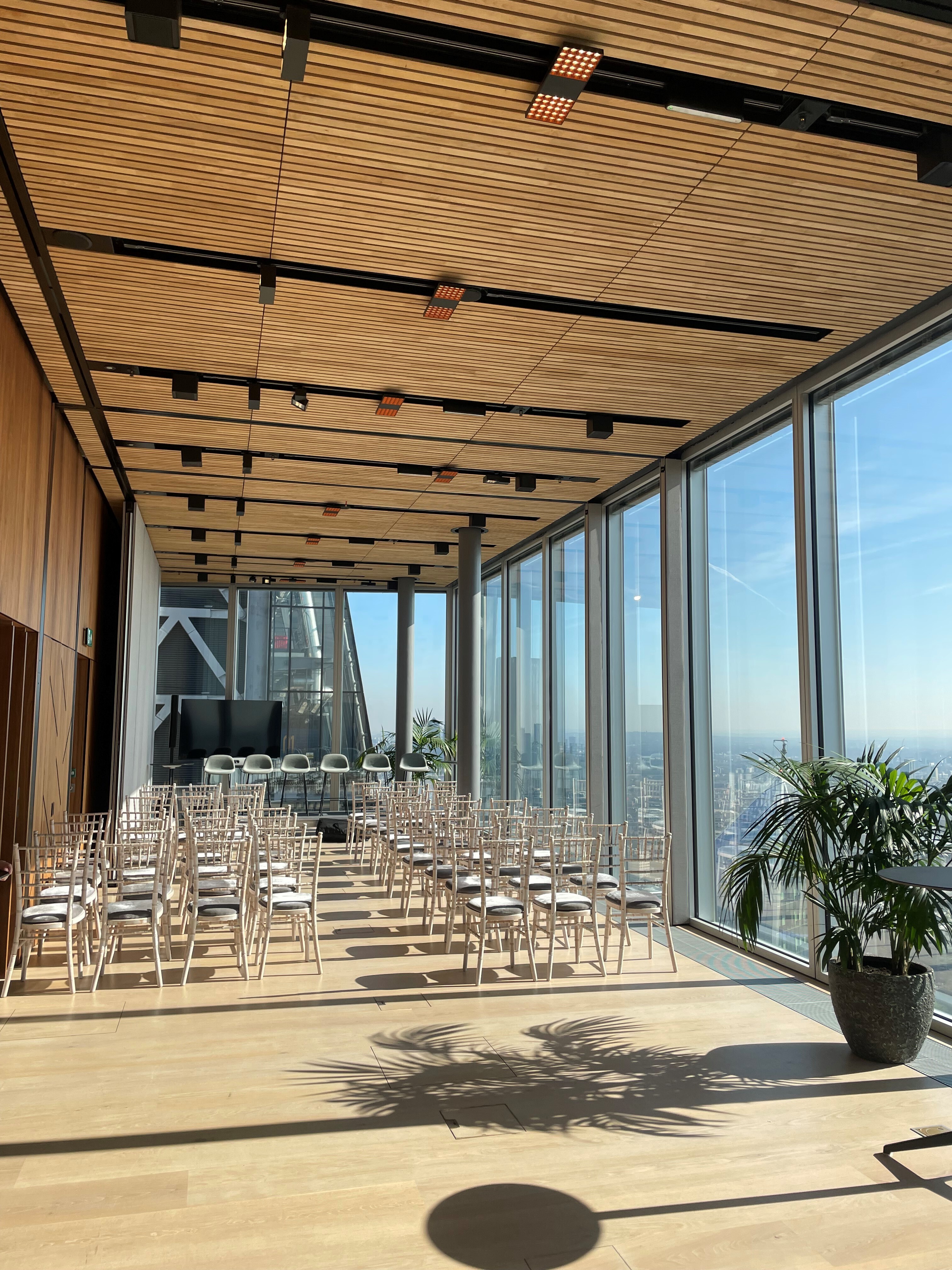 The Executive Suites - 5ea68e39-62c8-459f-b957-b8b76bd0d640.jpg