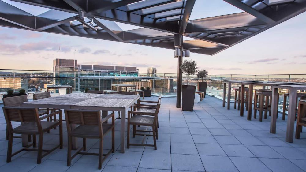 Sky Bar 9 at Hilton London Wembley, stylish rooftop venue for unique receptions and gatherings.