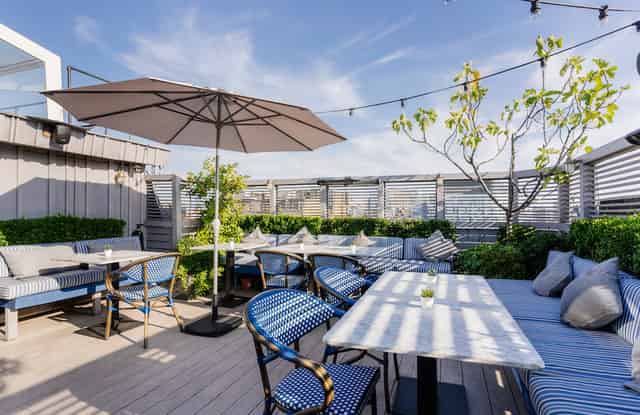 Roof Terrace (with retractable glass roof) - Conference