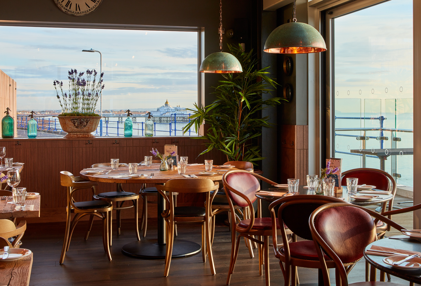 Stylish Bistrot Pierre Eastbourne restaurant, ideal for networking events and private dinners.