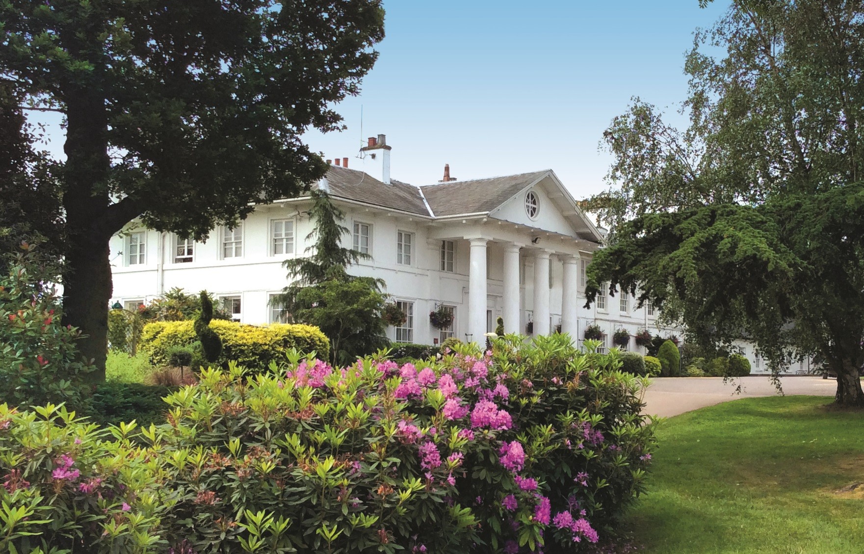 Dyrham Park Country Club mansion, elegant venue for weddings and corporate events.