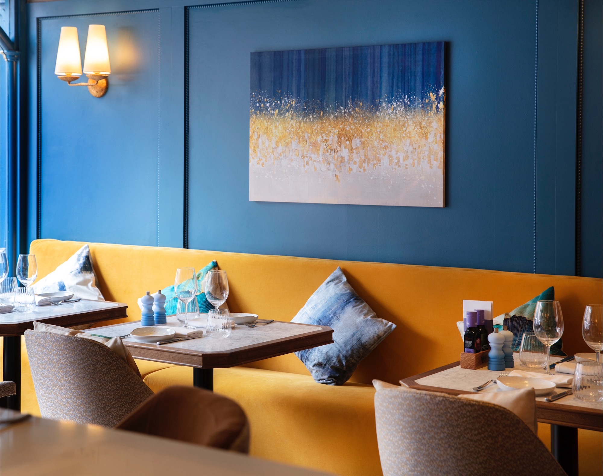 Stylish dining area in Bellazul restaurant, perfect for networking events and celebrations.