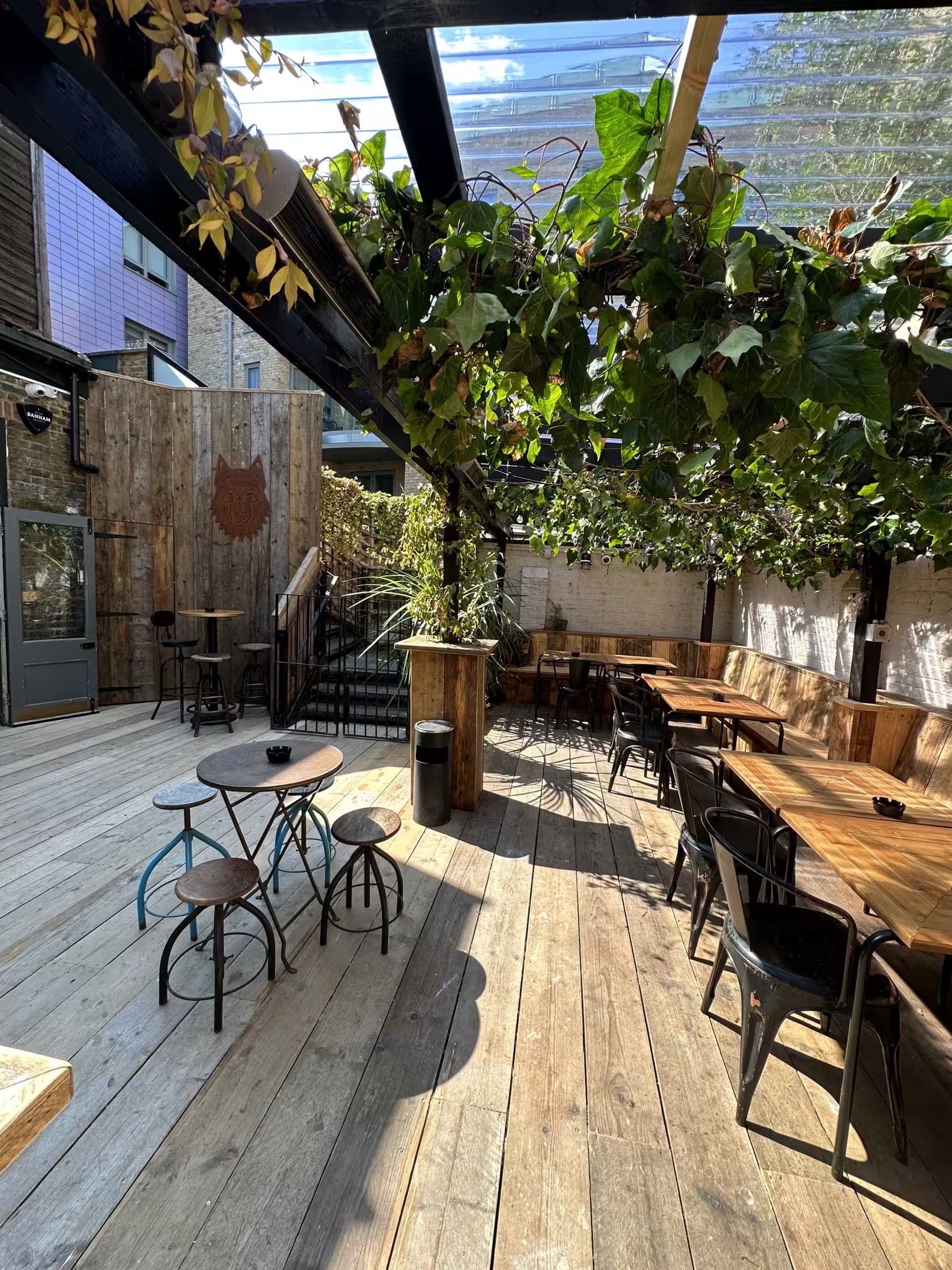 Full Venue Hire - iyfudtxjua2.jpg