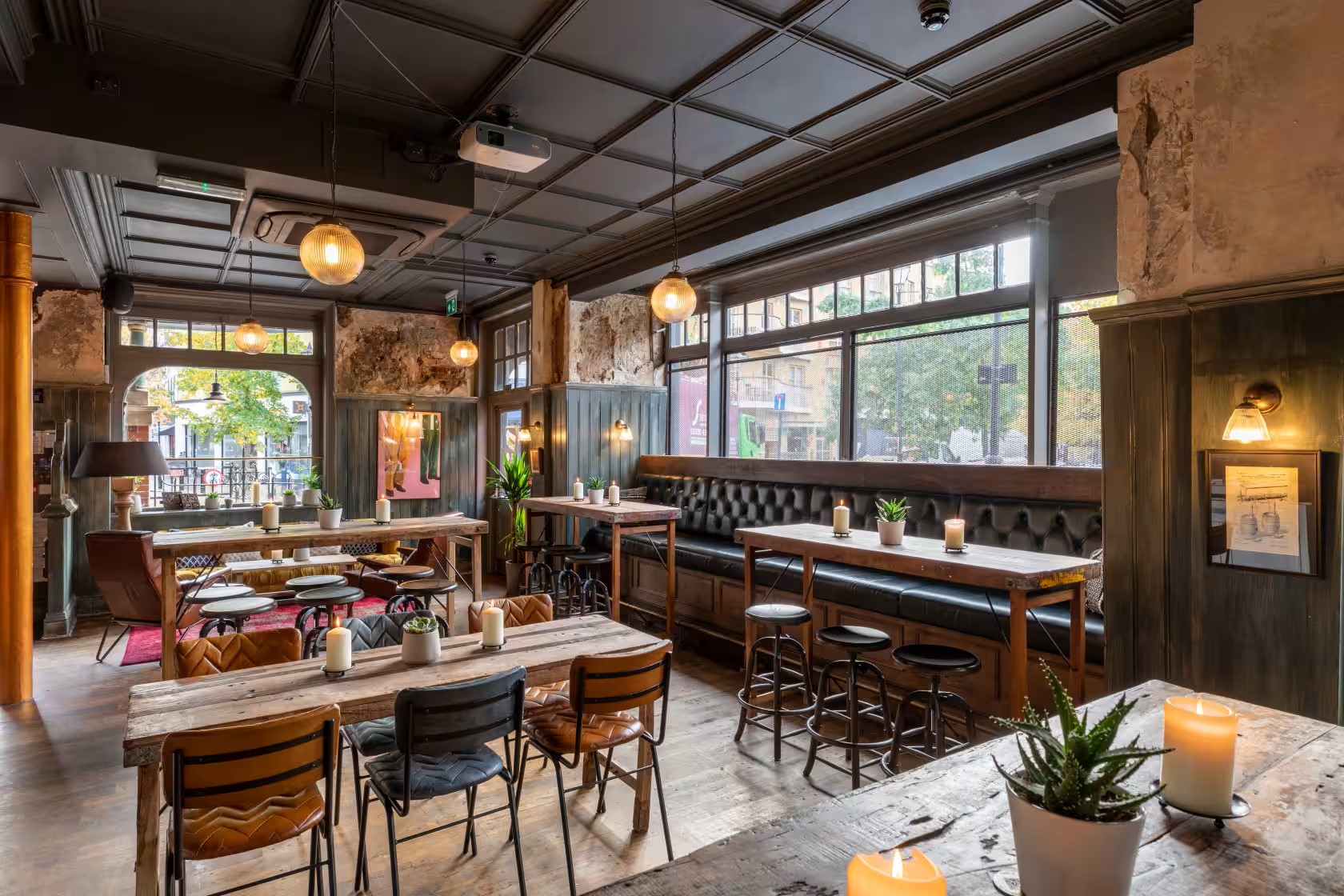 Stylish event space at Wolfpack Fulham Inn, perfect for networking and workshops.