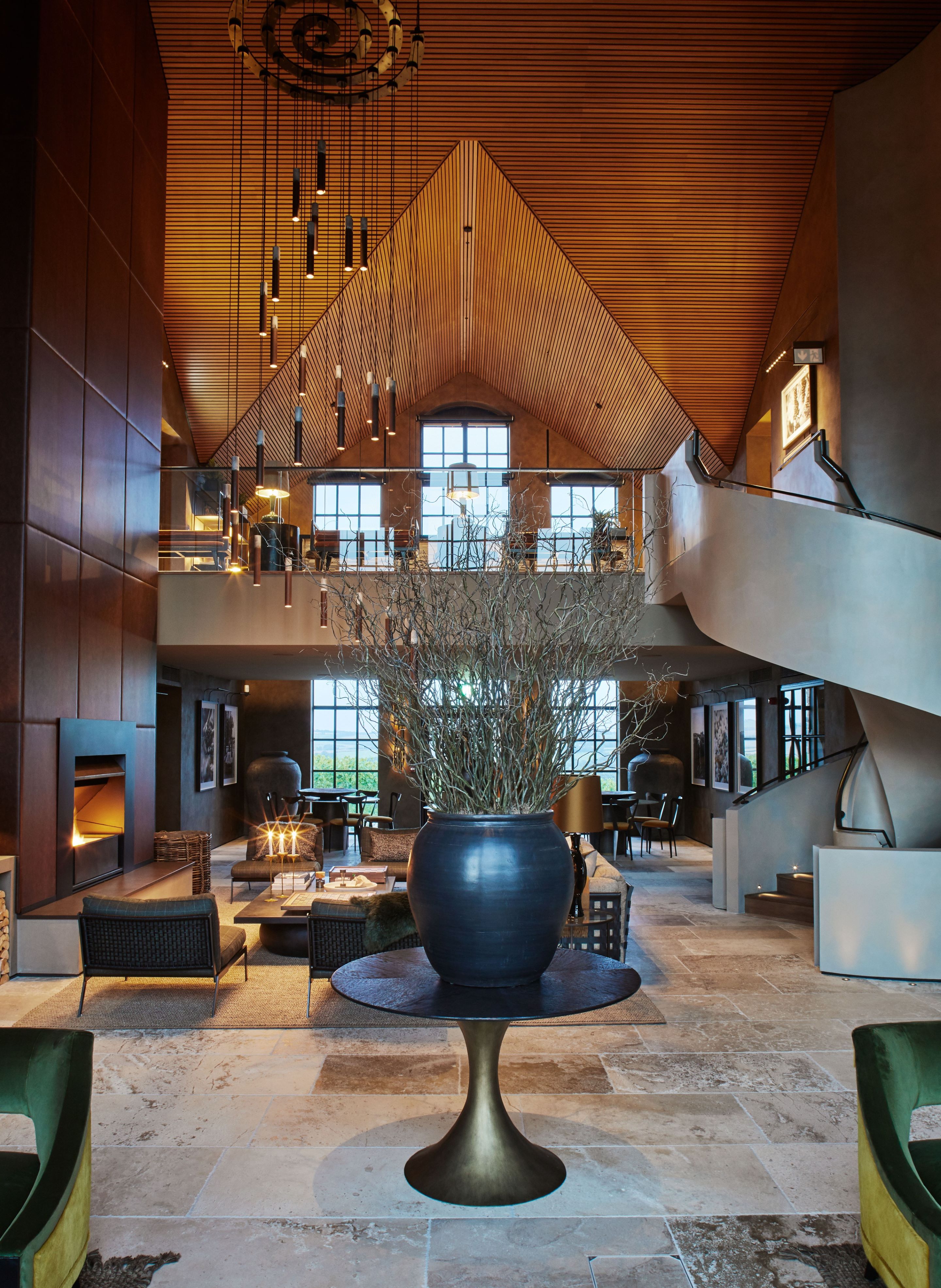 Exton Hall venue with high ceilings, ideal for meetings and events in Exton Park.