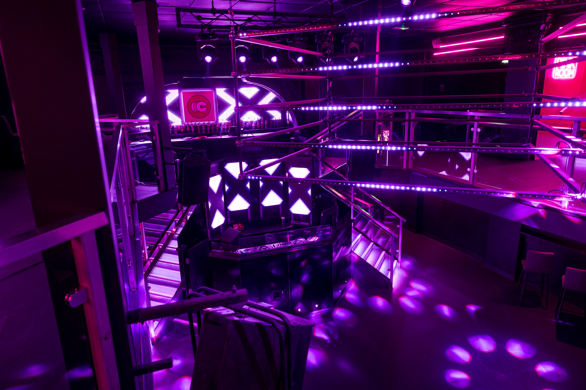 ROOM 1 - n2ore2liy4f.jpg