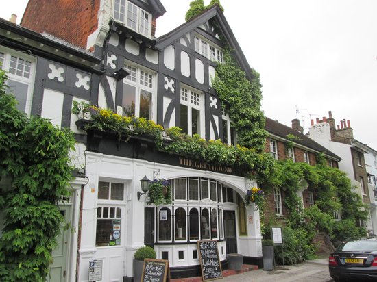 Tudor-style bar at The Greyhound Kew, perfect for intimate gatherings and outdoor events.