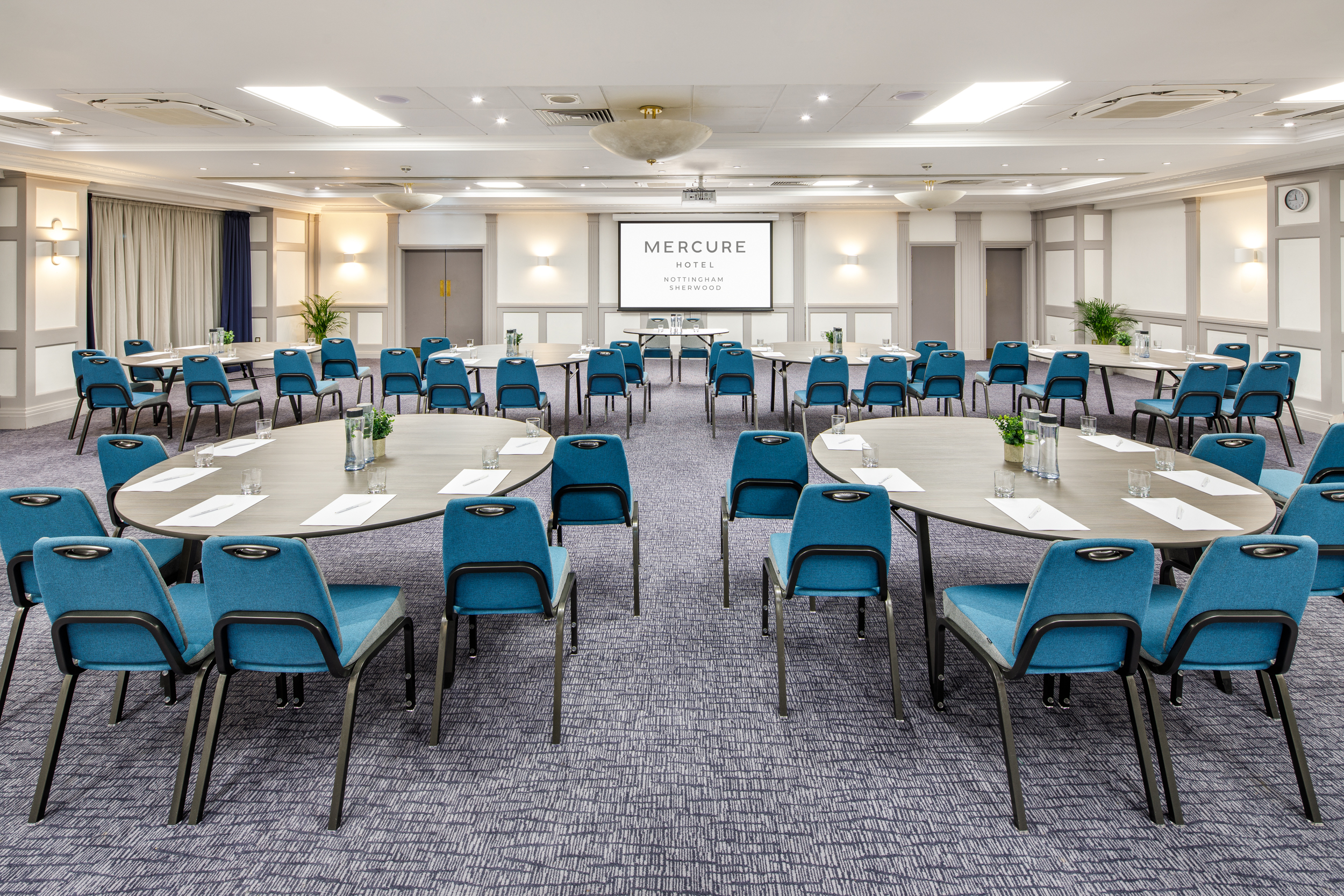 Regent Suite meeting room at Mercure Nottingham, ideal for corporate workshops and seminars.