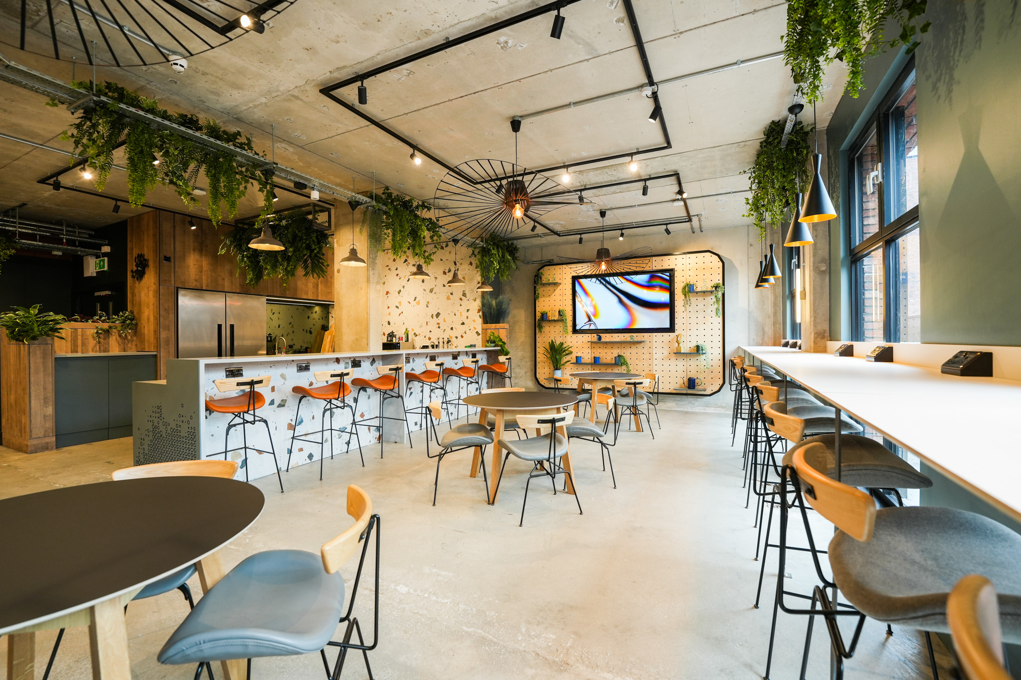 The Boardroom - urtjb4ood2h.jpg