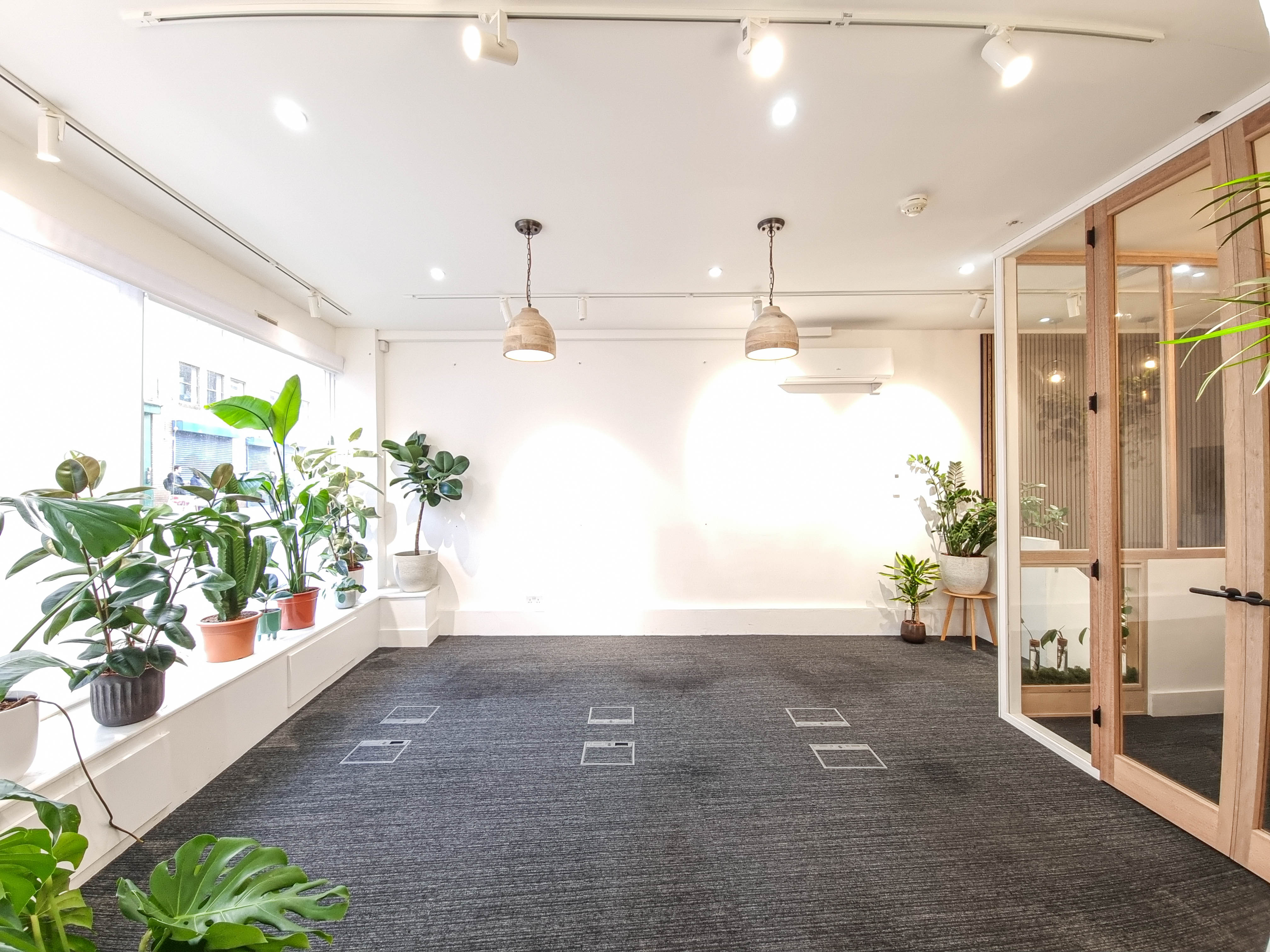 Whole Venue - qg3yabgmsnv.jpg