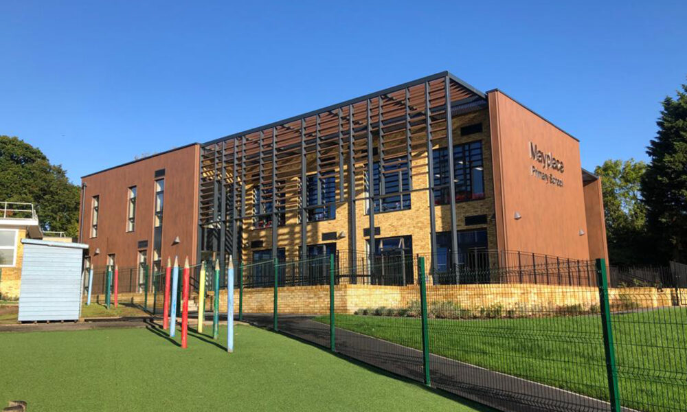 Modern Main Hall at Avondale Park Primary School, perfect for corporate retreats and workshops.