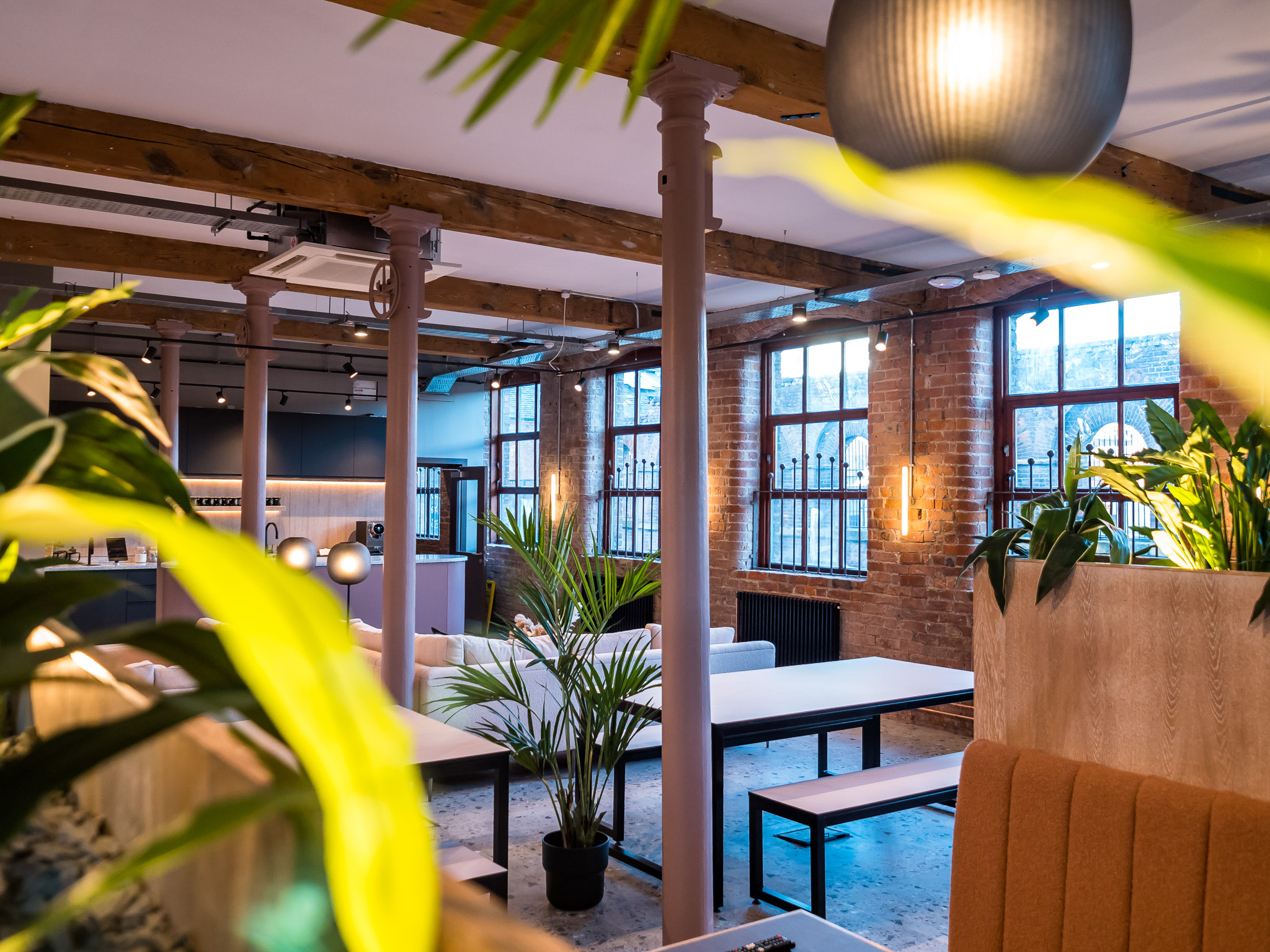 Conference Room - mmxr0sp3ecx.jpg