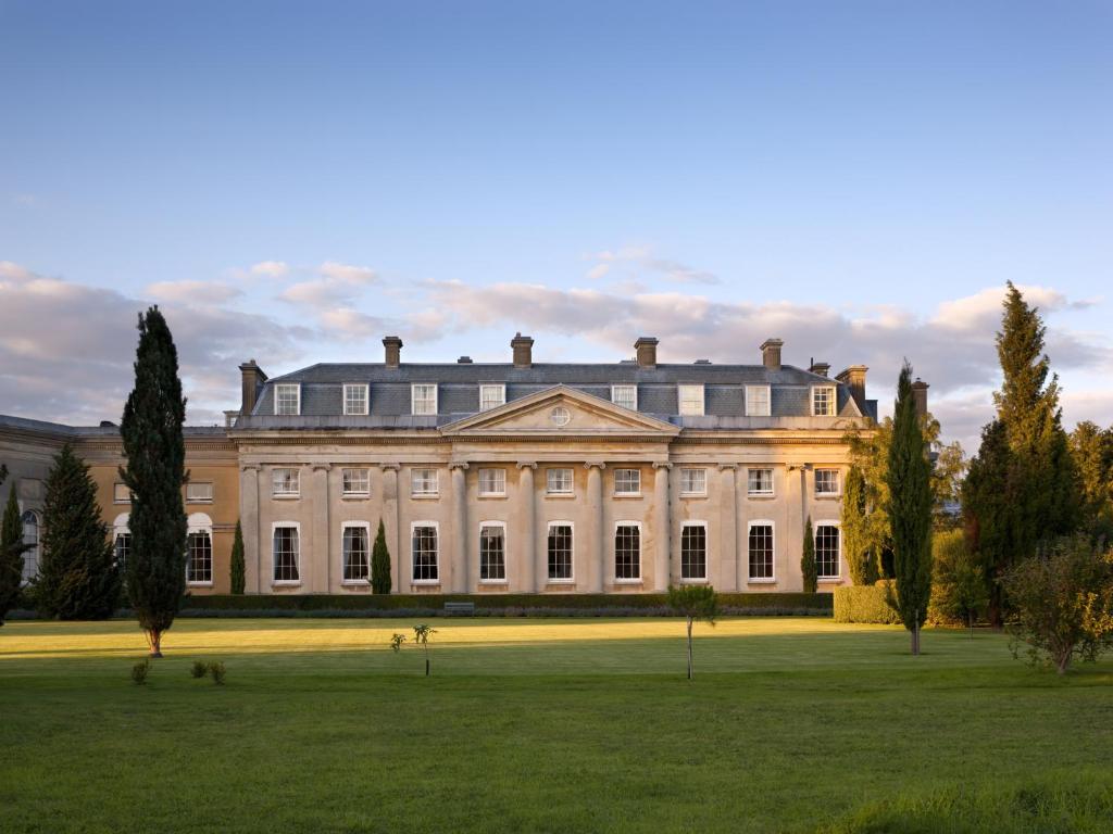 Elegant mansion at The Ickworth Hotel, perfect for weddings and corporate events.