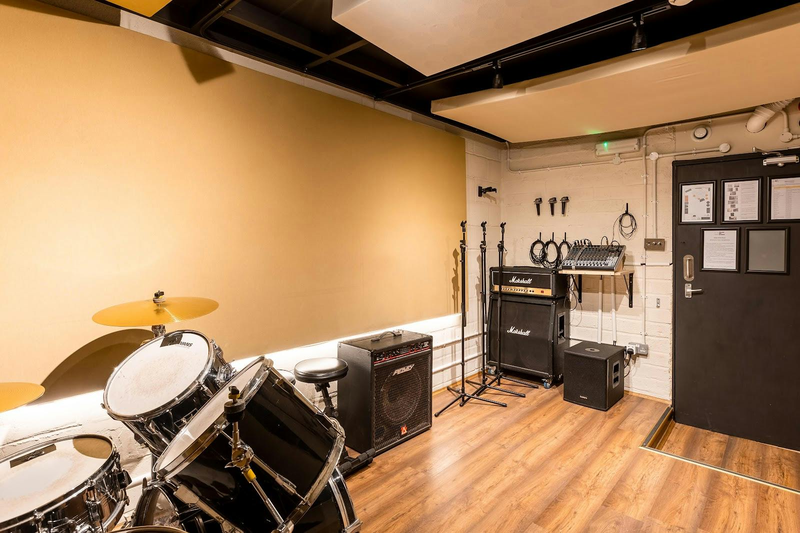  - >Yellow Hat Studios</a>