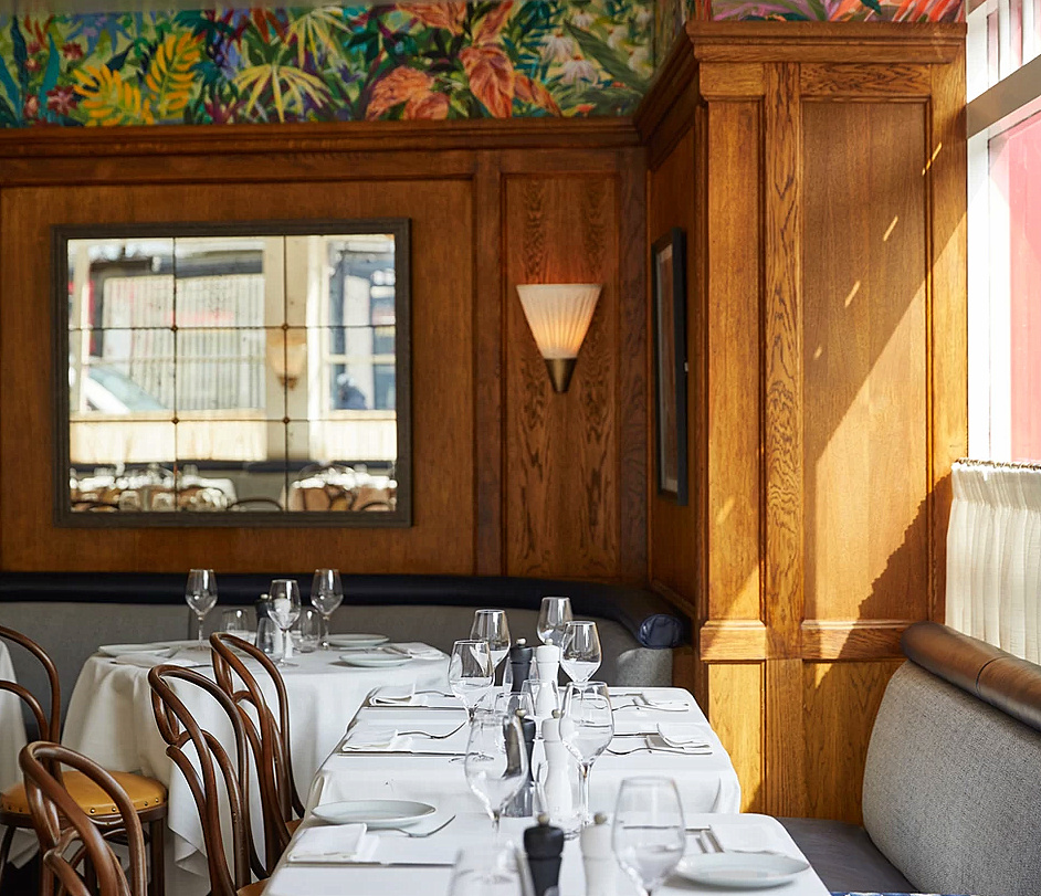 Elegant dining space in Brasseria Notting Hill for intimate meetings and small events.