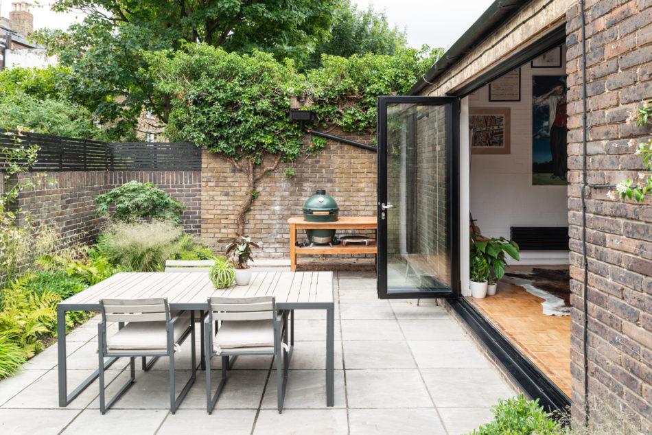 Stylish outdoor Flexi Space at Morpeth School for gatherings and networking events.