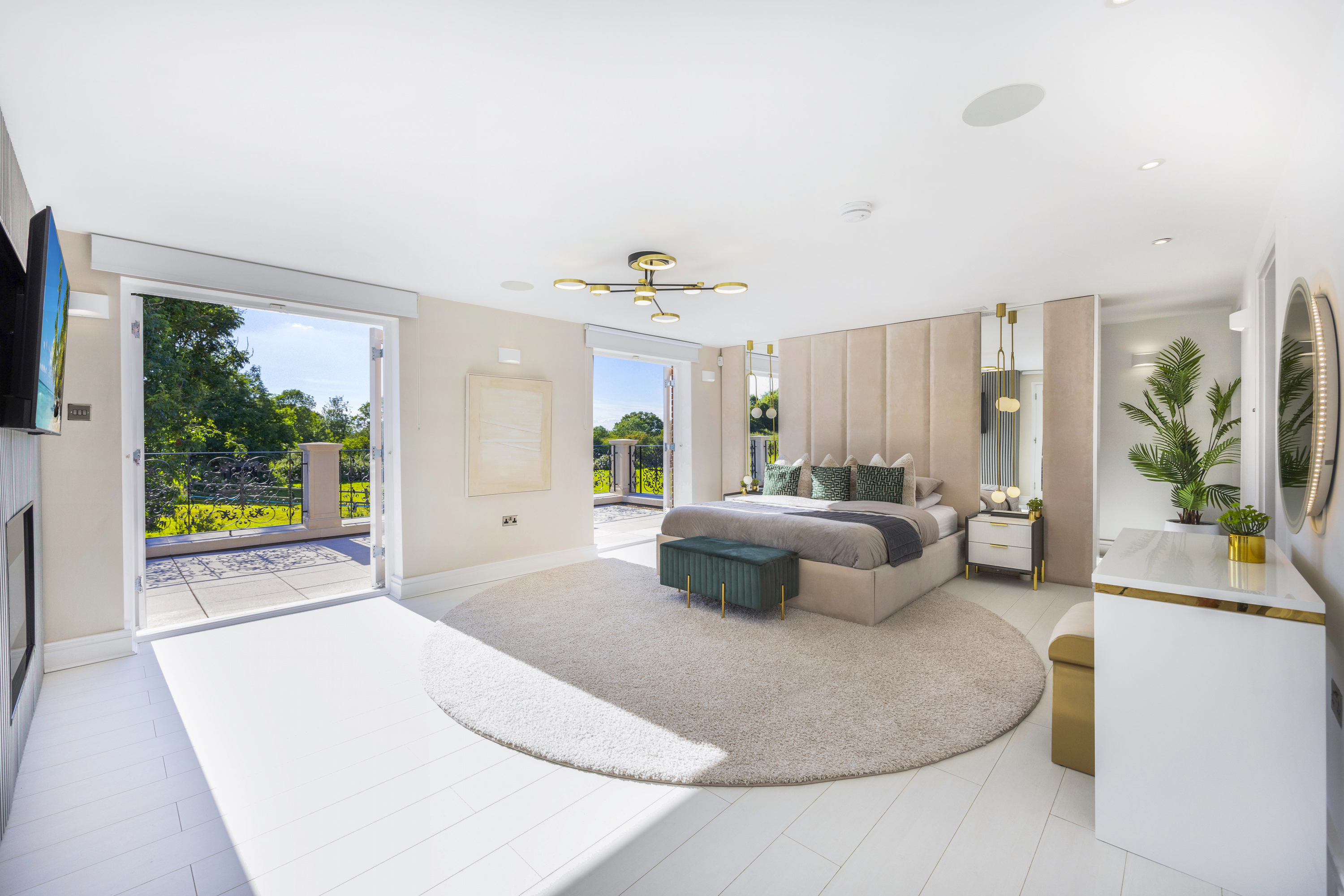 The Essex Mansion & Spa - 2iv5k013ppg.jpg