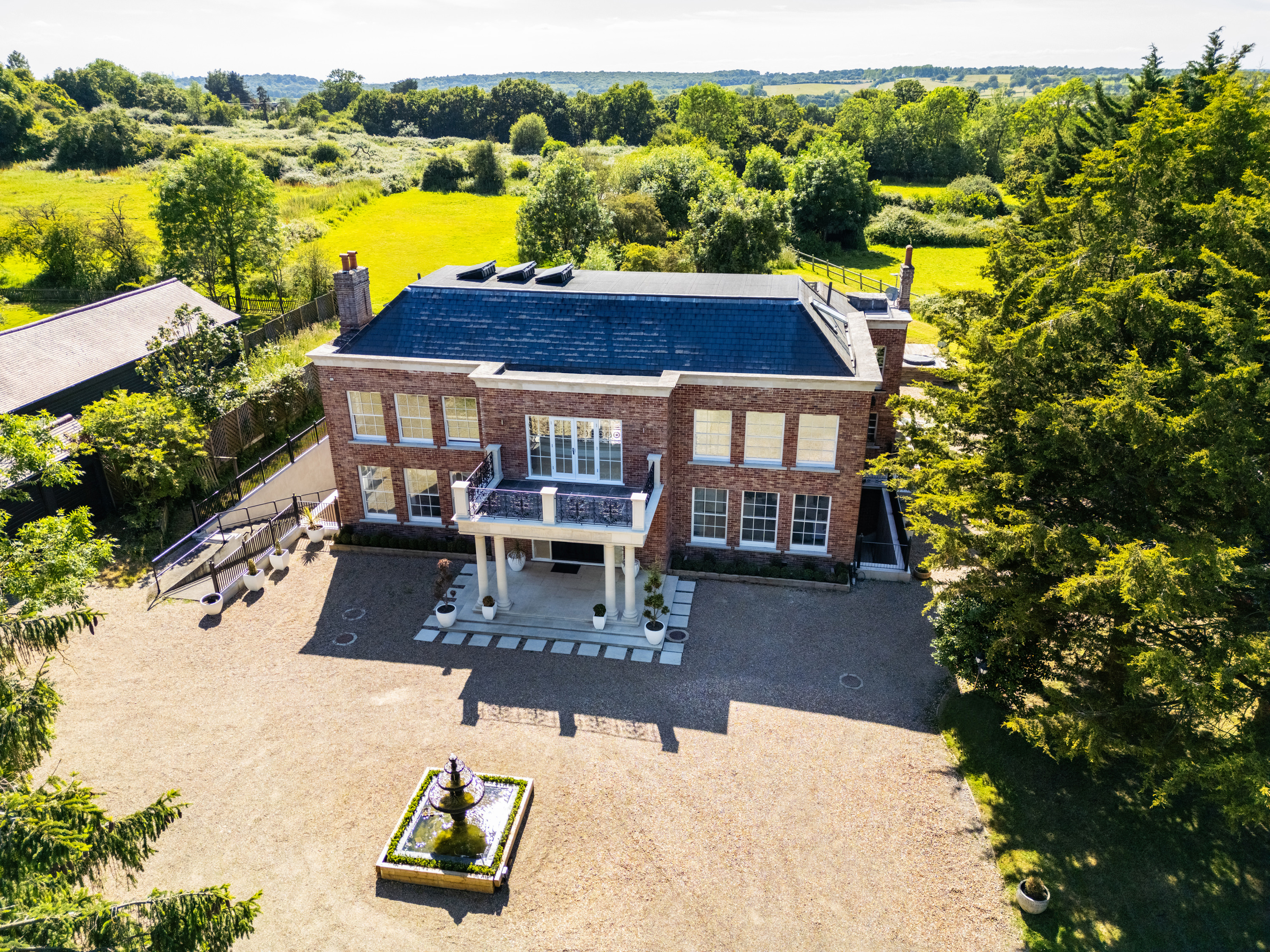 The Essex Mansion & Spa - hngm1xgcvsf.jpg